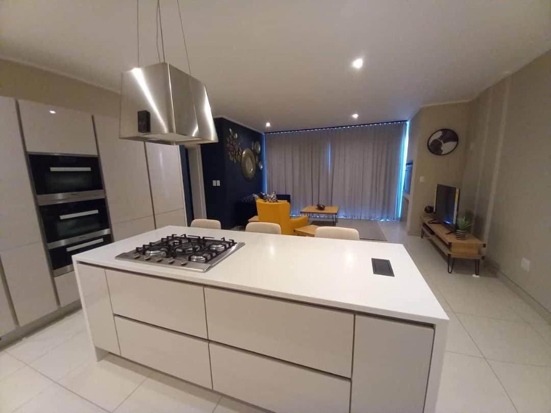 The Pier No. 7 Apartment Swakopmund Luaran gambar