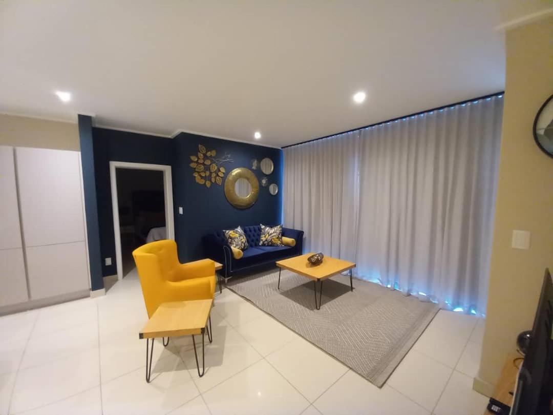 The Pier No. 7 Apartment Swakopmund Luaran gambar