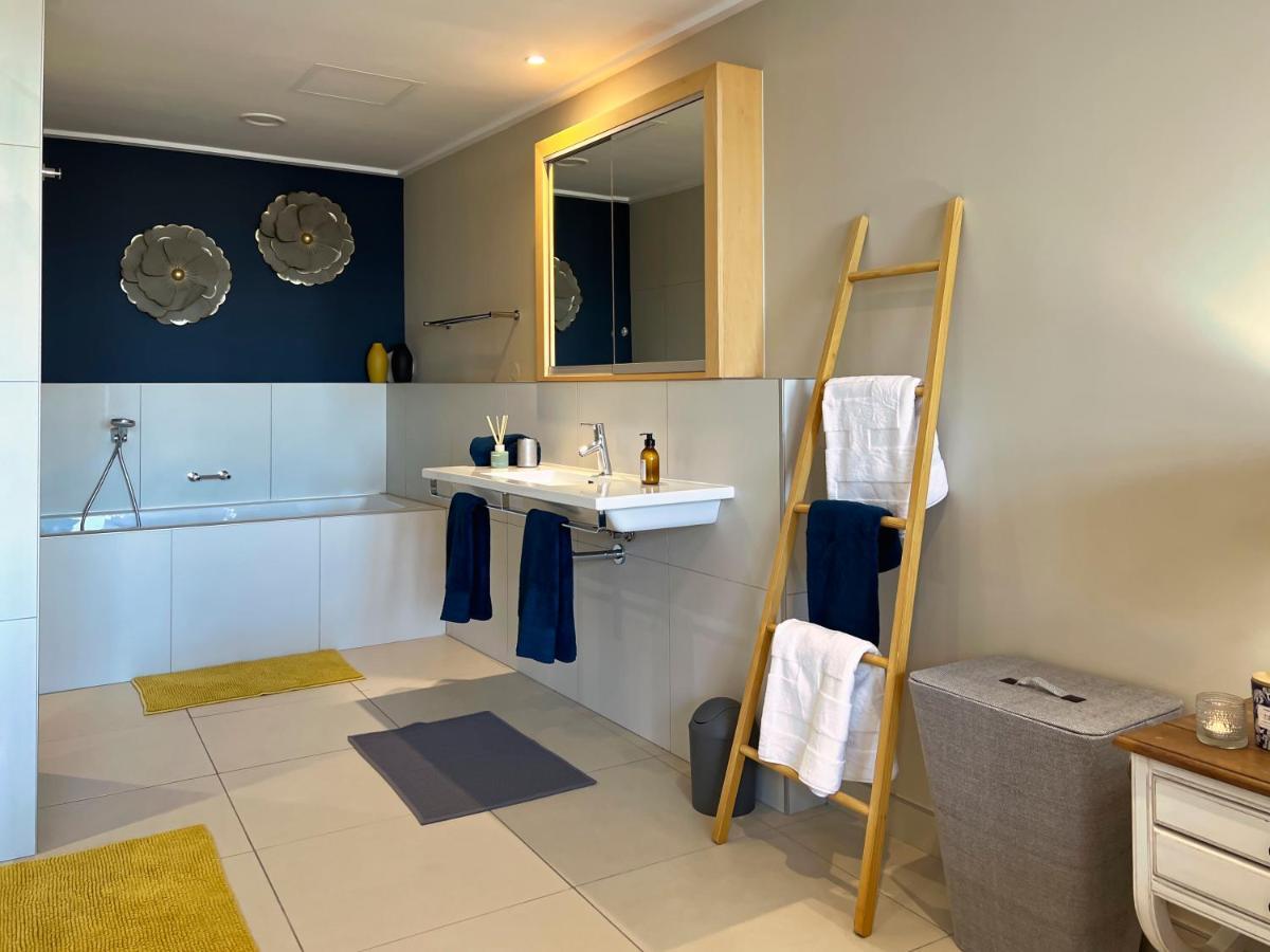 The Pier No. 7 Apartment Swakopmund Luaran gambar