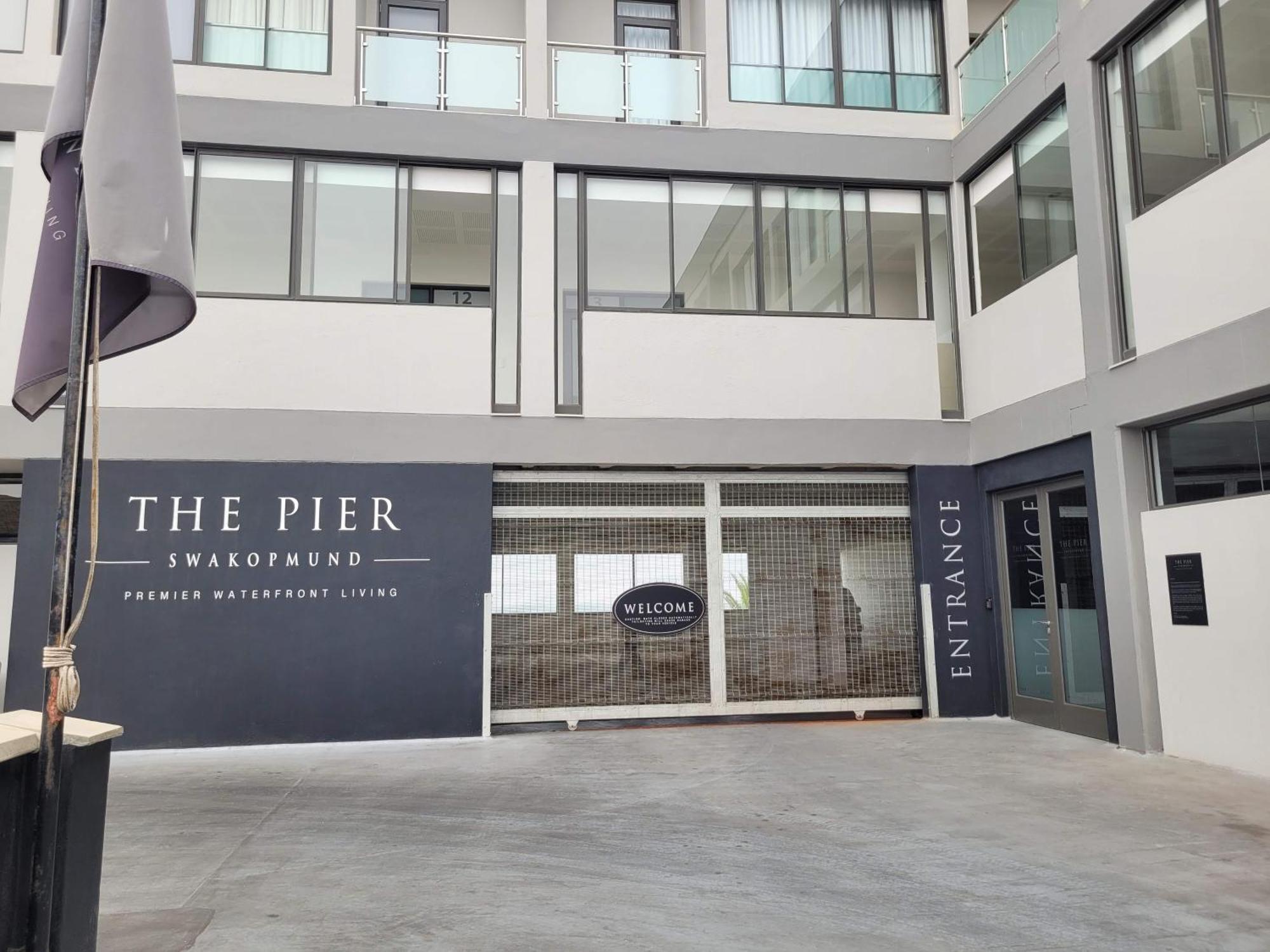 The Pier No. 7 Apartment Swakopmund Luaran gambar